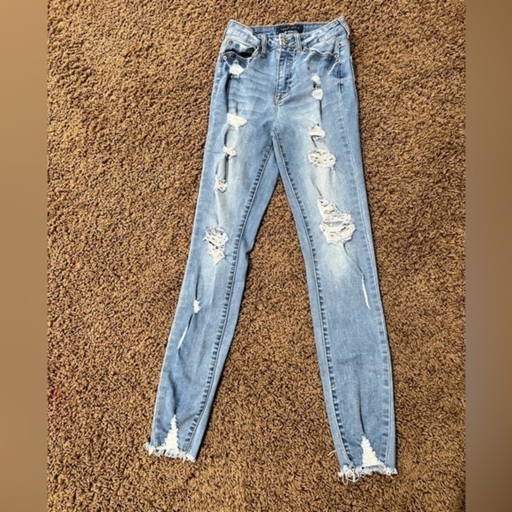 Aeropostale the Norma Jean Distressed skinny jeans size 00